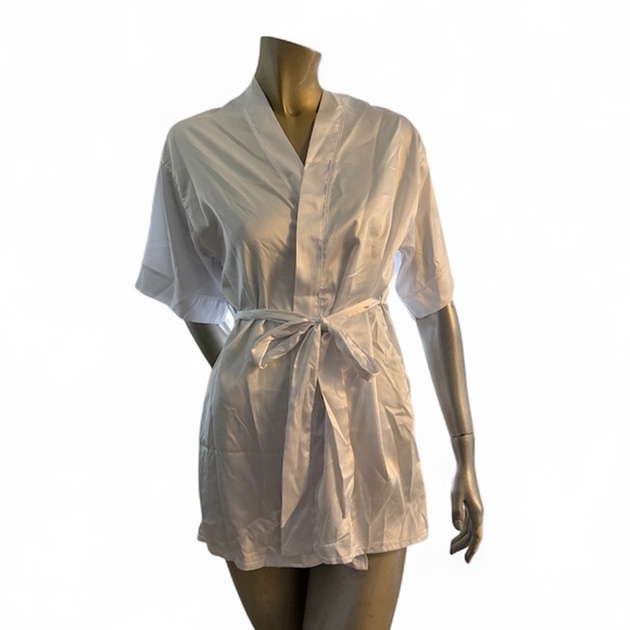 Be Wicked Other - Be Wicked White Satin Robe- NWT- Multiple Sizes!